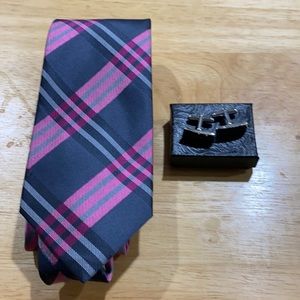 Little Black tie label tie and Cufflinks set